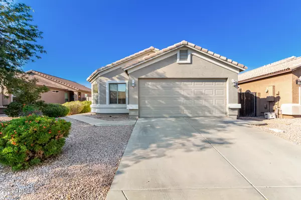 33672 N MERCEDES Drive, San Tan Valley, AZ 85144