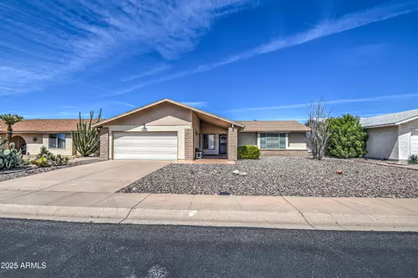 1014 LEISURE WORLD --, Mesa, AZ 85206