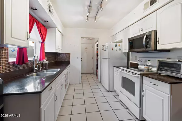 Peoria, AZ 85345,6820 W CAMERON Drive