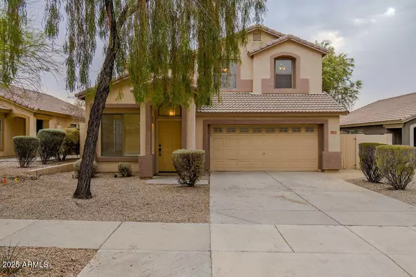 17427 W ROCK WREN Court, Goodyear, AZ 85338