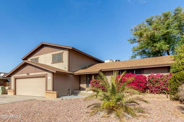 6046 W CAROL ANN Way, Glendale, AZ 85306