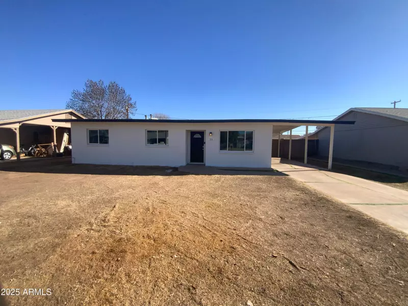 25 S SAHUARO Drive, Gilbert, AZ 85233