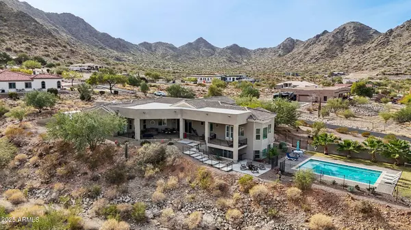 34157 N MIRAGE Court, San Tan Valley, AZ 85144