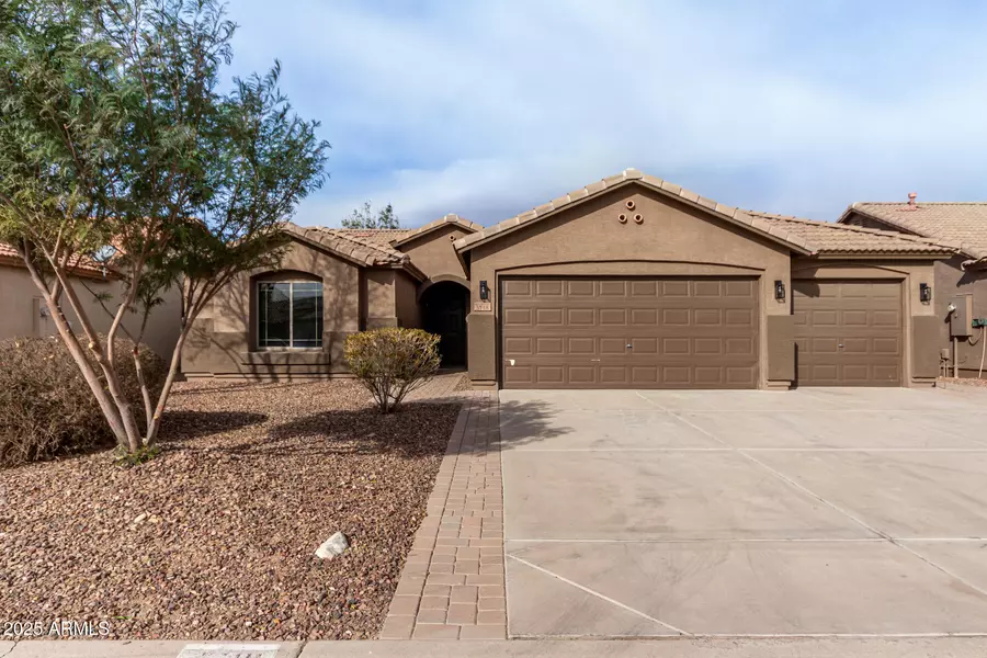 3718 E ELMINGTON Circle, San Tan Valley, AZ 85140