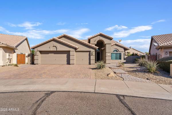 3106 E HIDDENVIEW Drive, Phoenix, AZ 85048