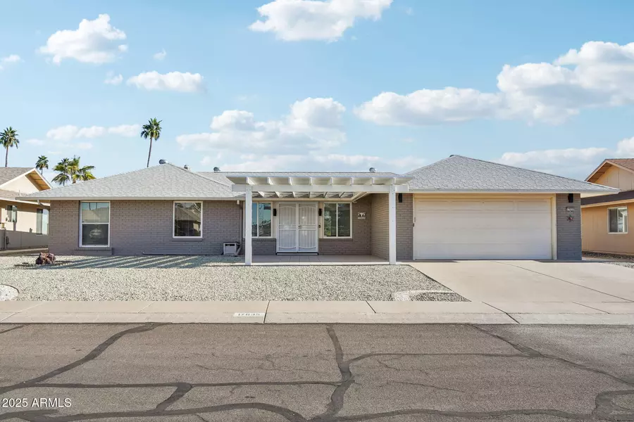 17635 N BUNTLINE Drive, Sun City West, AZ 85375