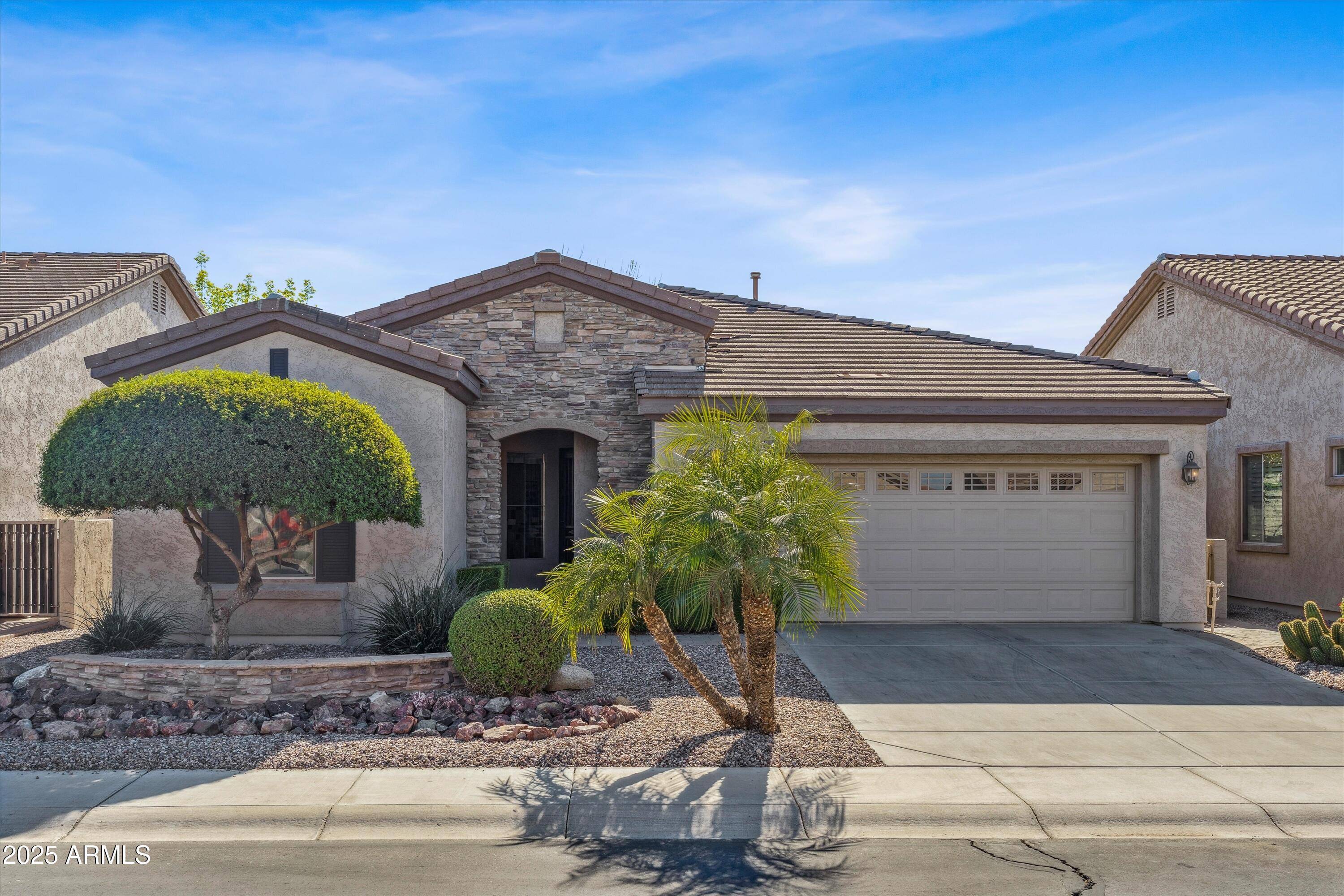 4523 E RAKESTRAW Lane,  Gilbert,  AZ 85298