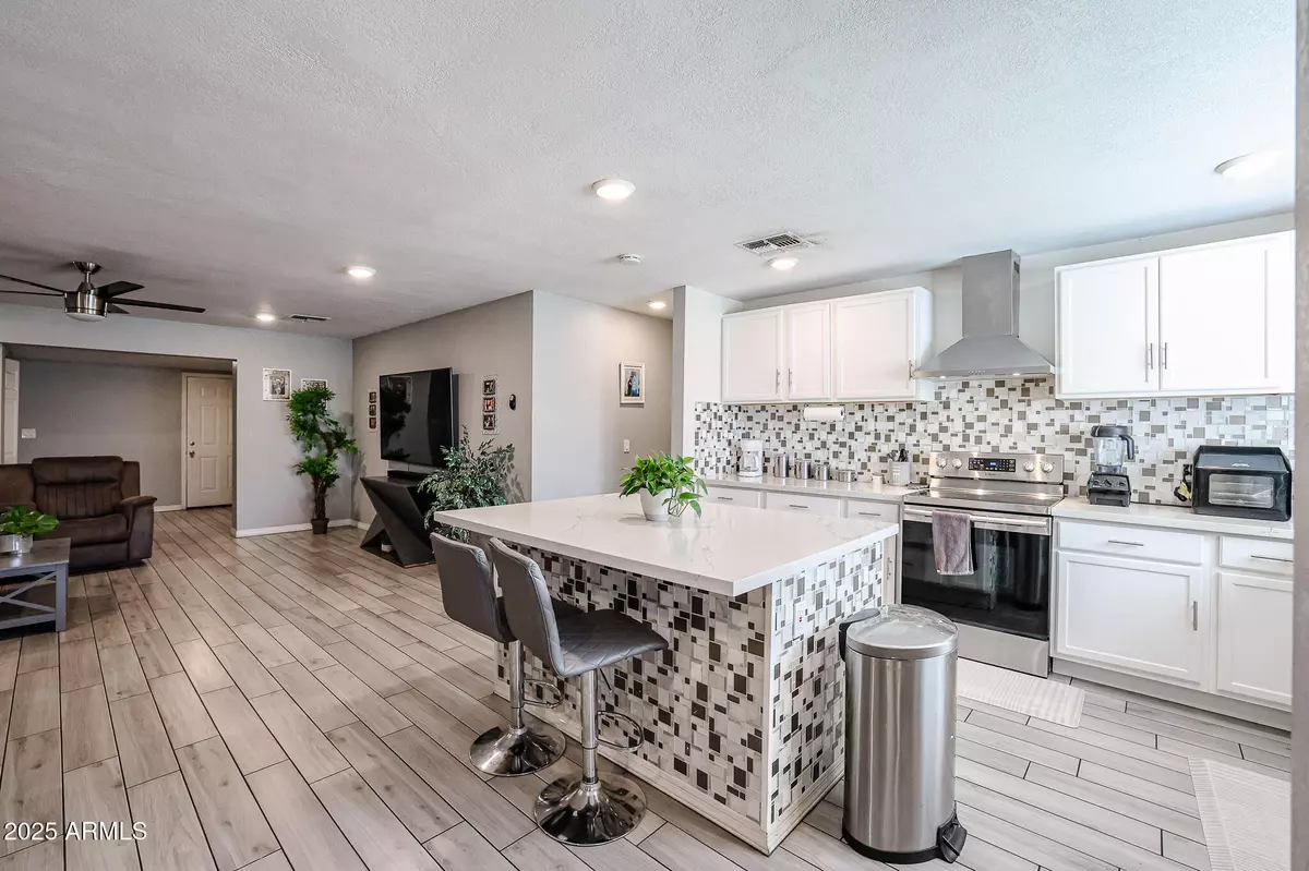 Phoenix, AZ 85017,3440 W KRALL Street