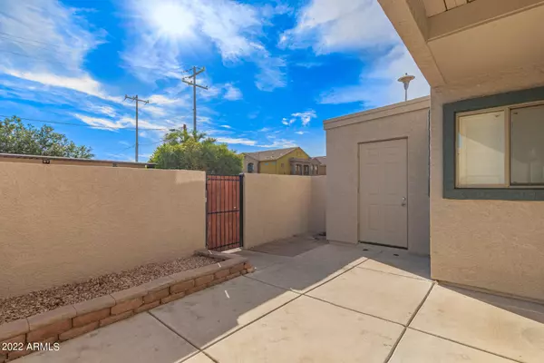 Phoenix, AZ 85022,2311 E HARTFORD Avenue #22