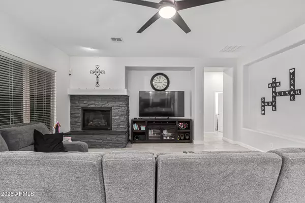 Phoenix, AZ 85085,29317 N 20TH Avenue