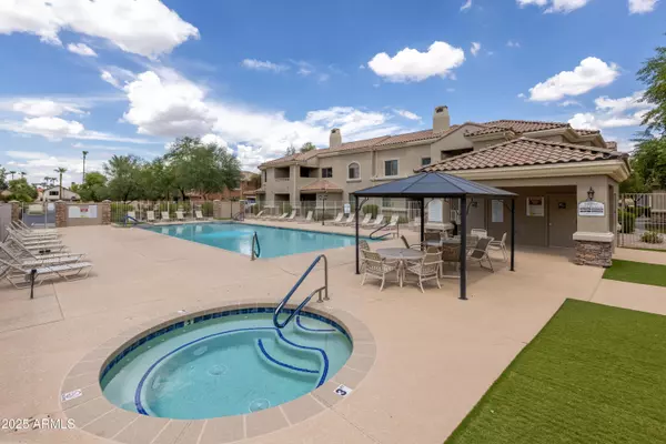 Chandler, AZ 85225,955 E KNOX Road #110