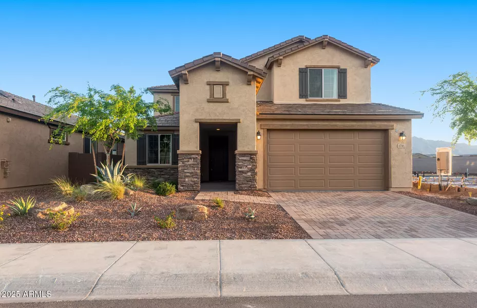 6741 W DESERT Drive, Laveen, AZ 85339