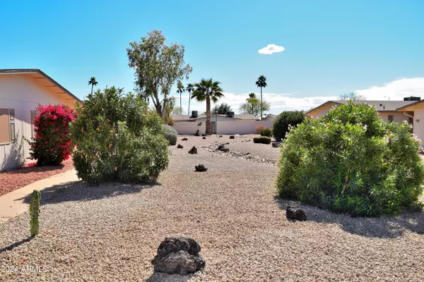 19433 N STAR RIDGE Drive, Sun City West, AZ 85375