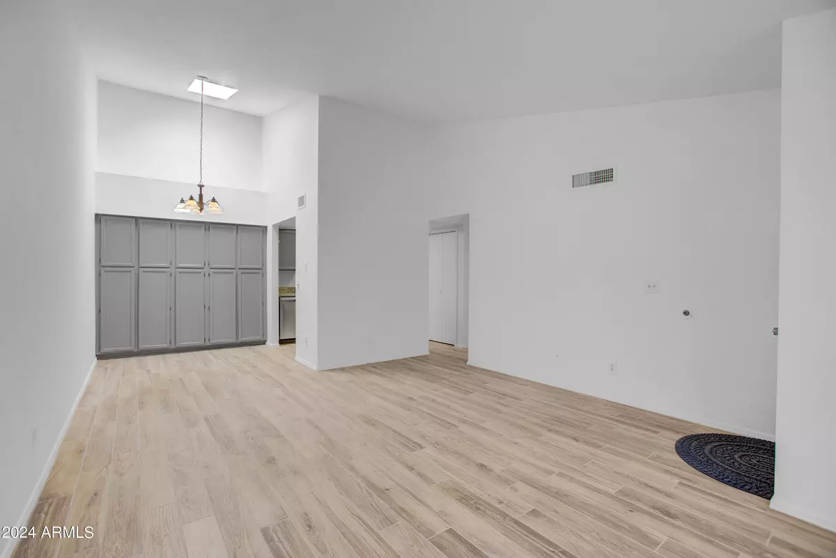 Mesa, AZ 85201,629 N MESA Drive #29