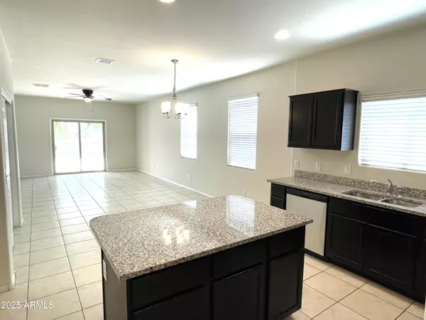 Maricopa, AZ 85138,42025 W MANDERAS Lane