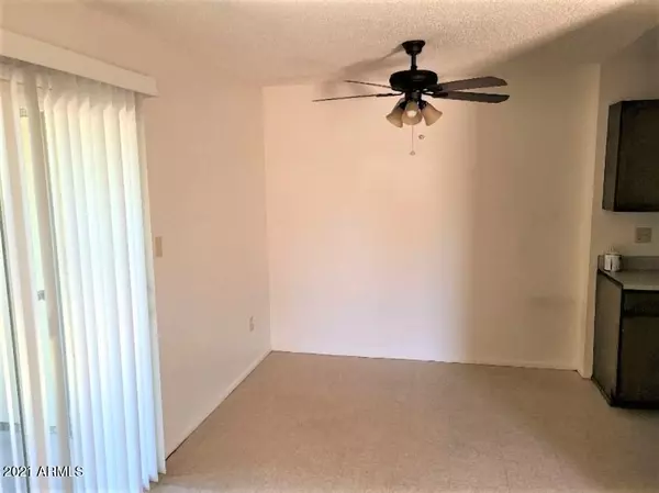 Glendale, AZ 85302,5937 W GOLDEN Lane