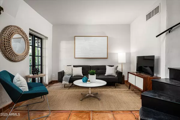 Paradise Valley, AZ 85253,5101 N CASA BLANCA Drive #9