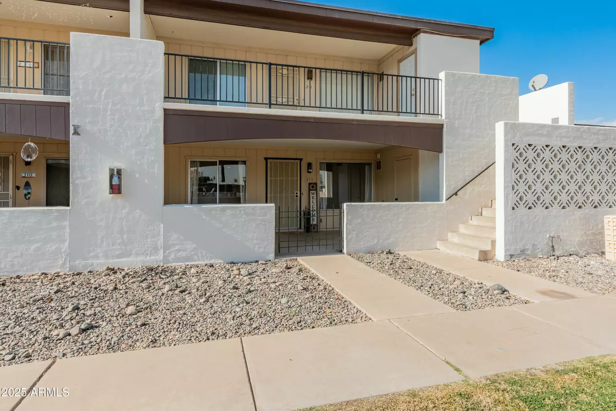 Litchfield Park, AZ 85340,220 S Old Litchfield Road #111