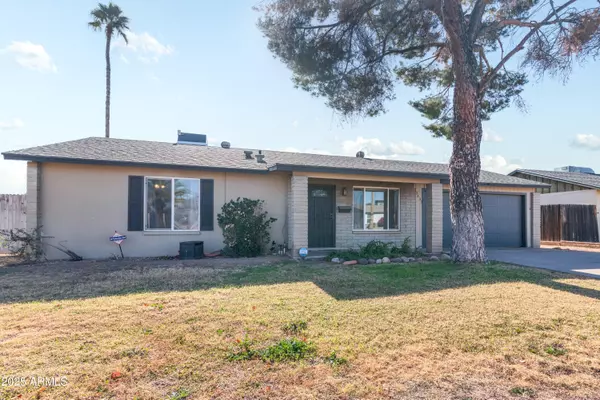 Phoenix, AZ 85028,3433 E PARADISE Drive