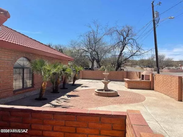 Rio Rico, AZ 85648,969 CIRCULO GOLONDRINA --