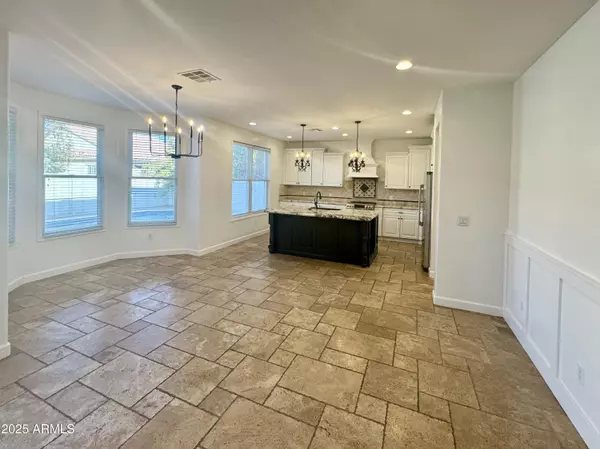 Chandler, AZ 85249,910 E CANYON Way