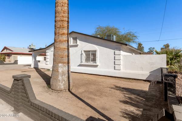 Phoenix, AZ 85033,4241 N 64TH Avenue