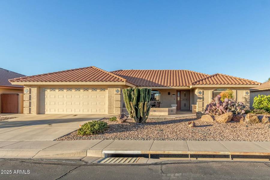 2144 S YELLOW WOOD Avenue, Mesa, AZ 85209