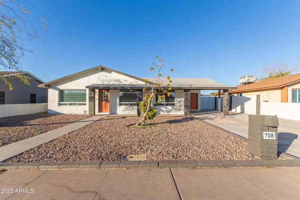 708 E GARNET Avenue,  Mesa,  AZ 85204