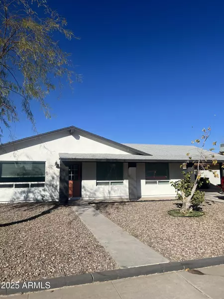 708 E GARNET Avenue, Mesa, AZ 85204