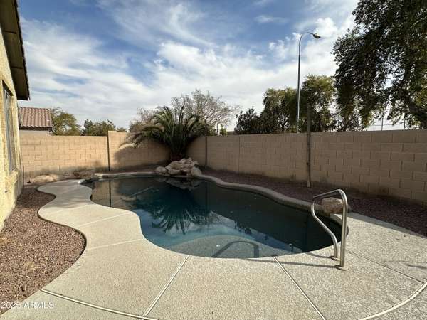 Tolleson, AZ 85353,10241 W FLORENCE Avenue