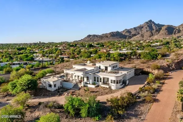 Paradise Valley, AZ 85253,3256 E PALO VERDE Drive