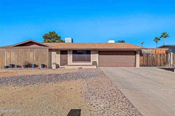 1604 W KERRY Lane, Phoenix, AZ 85027