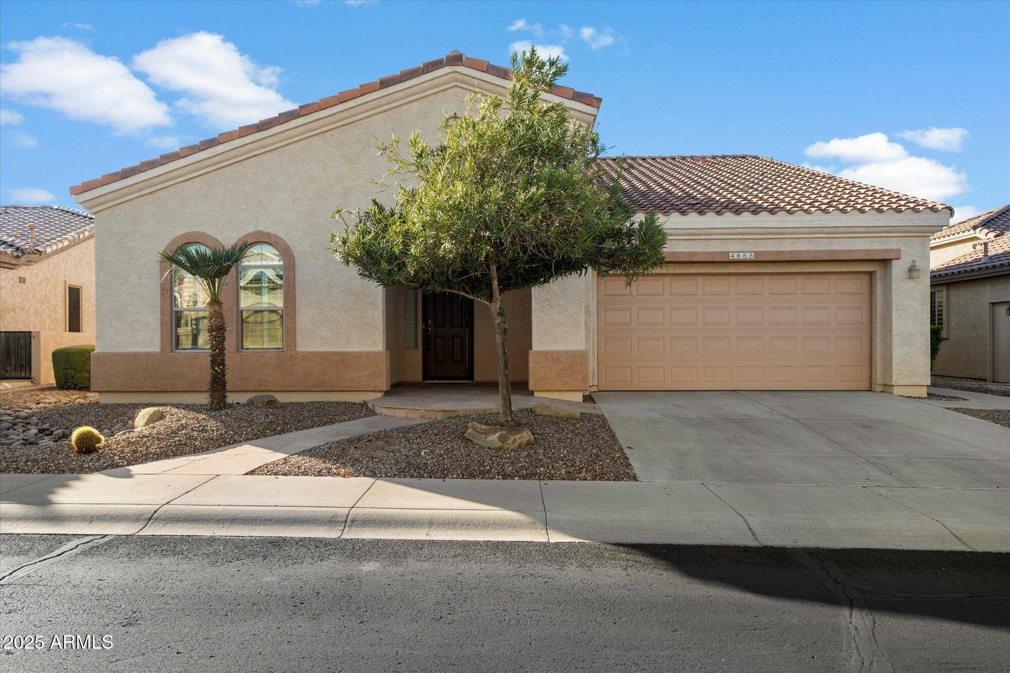 4655 E INDIGO Street, Gilbert, AZ 85298