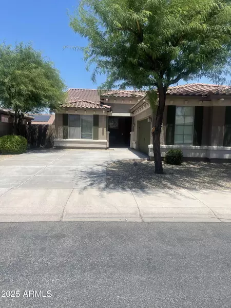 16056 W YAVAPAI Street W, Goodyear, AZ 85338