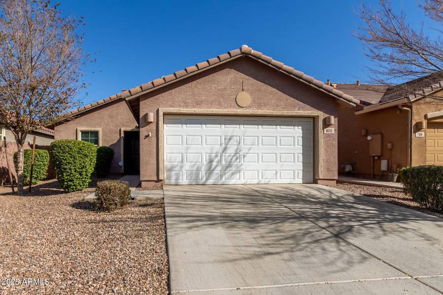 800 W LOWELL Drive, San Tan Valley, AZ 85140