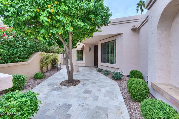 Scottsdale, AZ 85258,10054 E Cinnabar Avenue