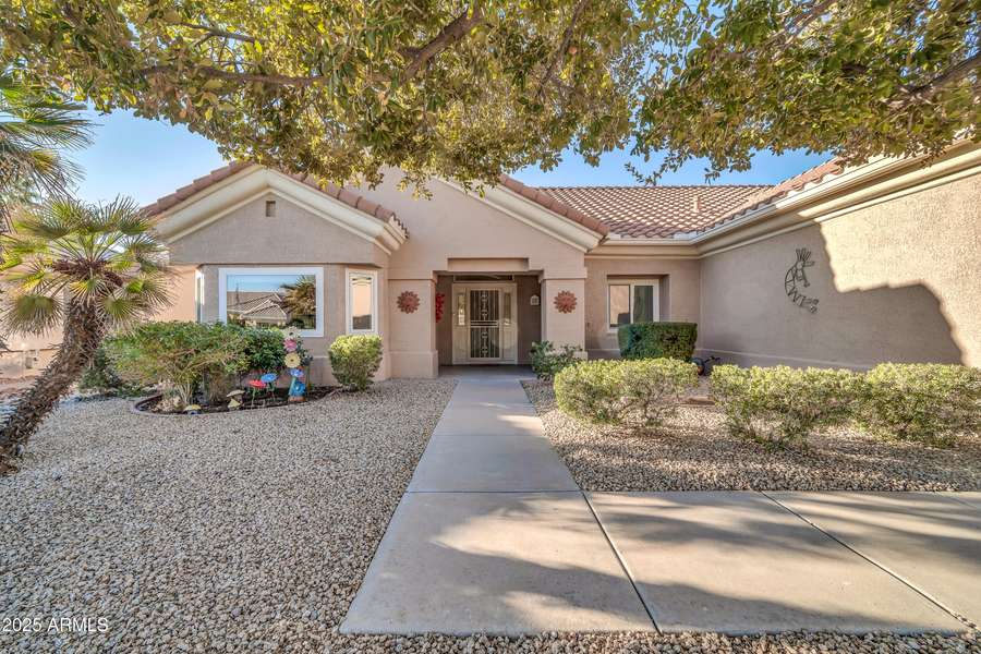 15827 W FALCON RIDGE Drive, Sun City West, AZ 85375