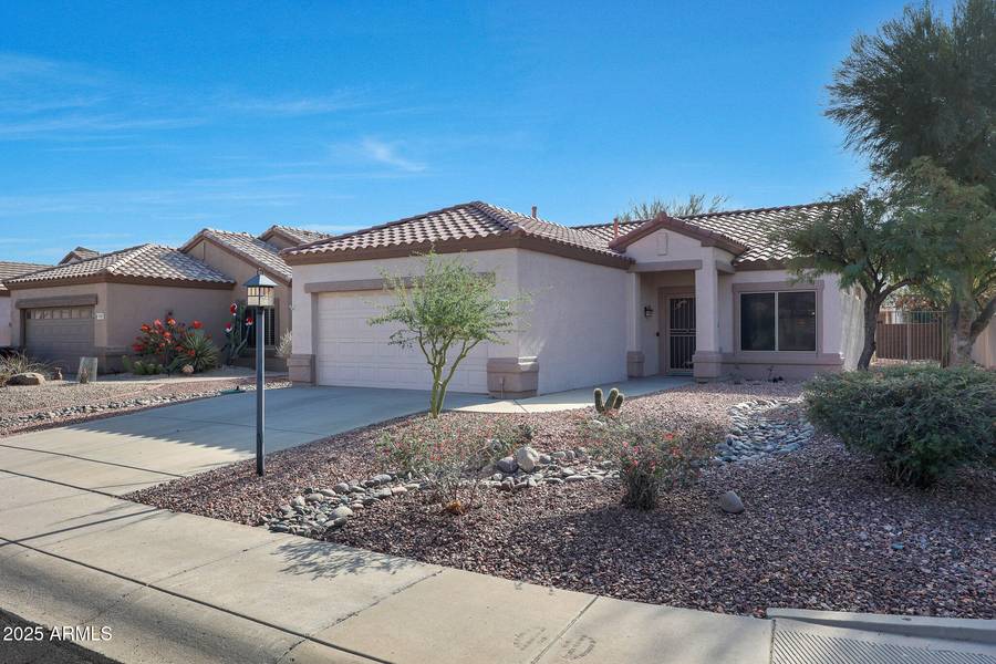 15893 W ARROWHEAD Drive, Surprise, AZ 85374