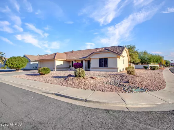 21603 N YELLOWSTONE Court, Sun City West, AZ 85375