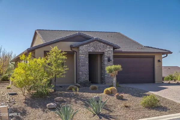 3295 TEN BEARS Circle, Wickenburg, AZ 85390