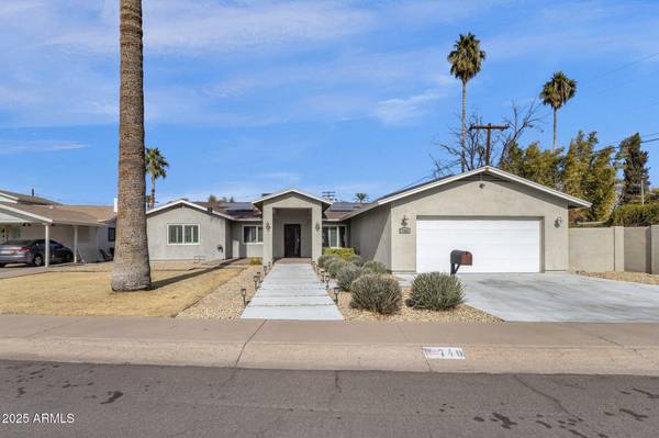 Phoenix, AZ 85013,740 W TUCKEY Lane