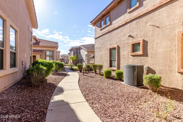 Anthem, AZ 85086,42424 N GAVILAN PEAK Parkway #9206