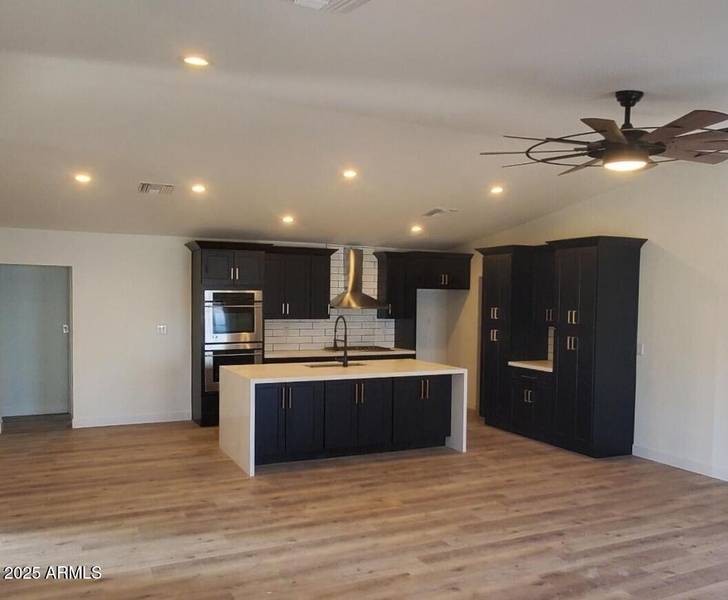 1018 S BUTTE Avenue, Tempe, AZ 85281