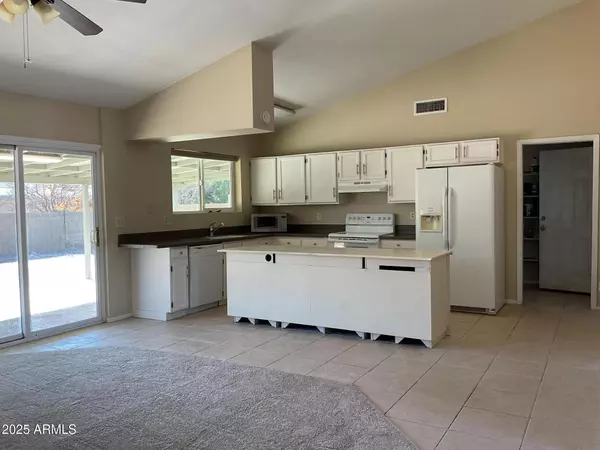 Mesa, AZ 85204,2429 E CALYPSO Avenue