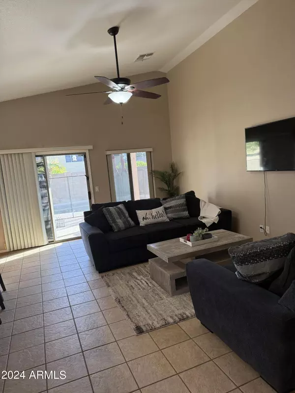 Phoenix, AZ 85083,6539 W Briles Road