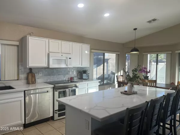 Phoenix, AZ 85083,6539 W Briles Road