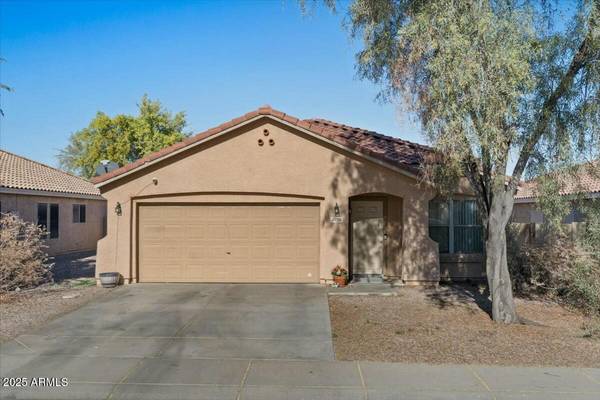 2716 W ALLENS PEAK Drive, San Tan Valley, AZ 85144