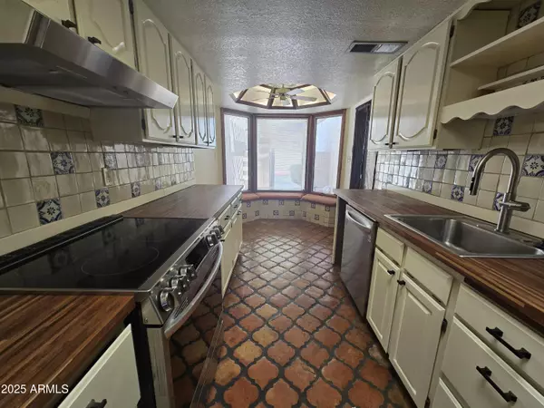 Scottsdale, AZ 85250,5100 N MILLER Road #20