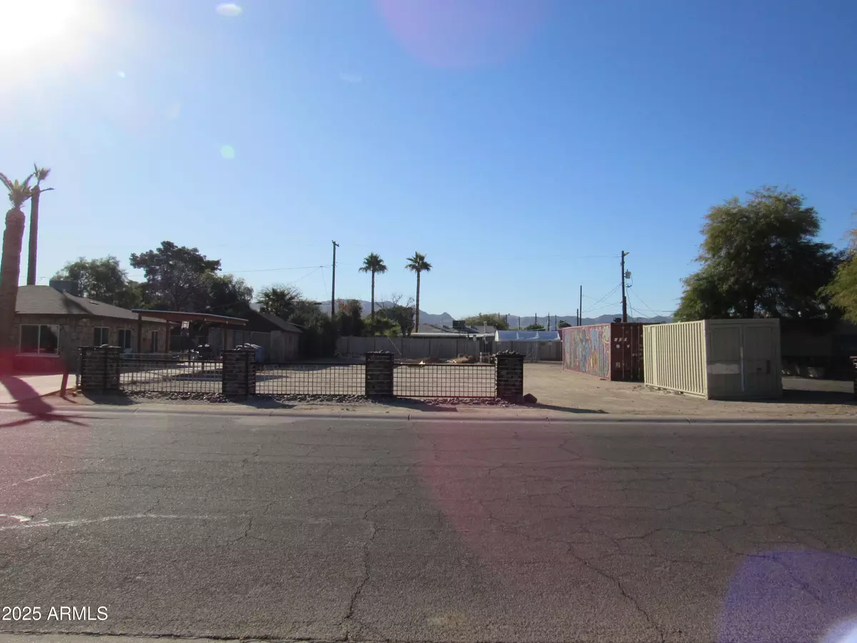 Phoenix, AZ 85042,13 E SAINT CATHERINE Avenue #3