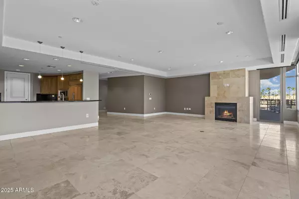 Phoenix, AZ 85016,2211 E CAMELBACK Road #201